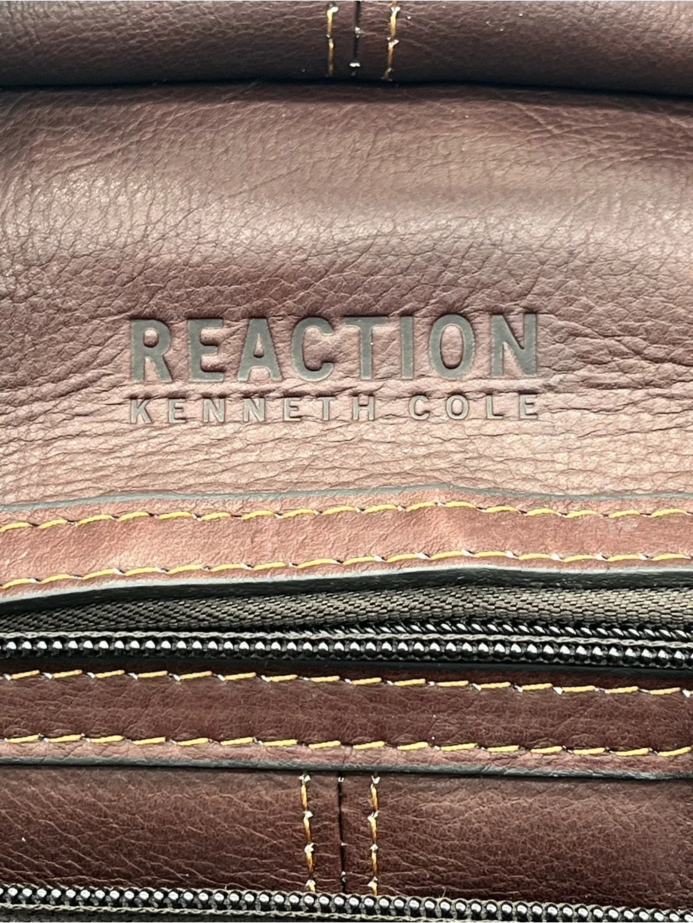 Kenneth Cole Reaction Dark Brown Leather Laptop Briefcase 16” W Crossbody